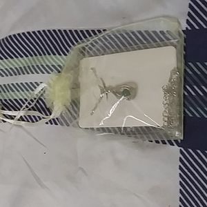 Jade pendant with chain